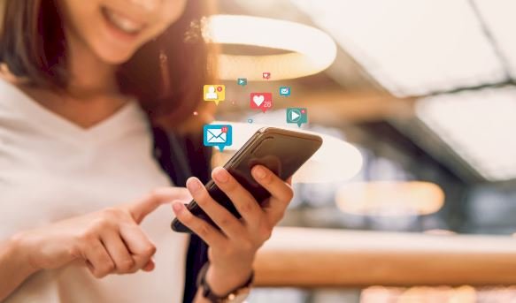 Why We Should Use Social Media In The Post COVID 19 Market?