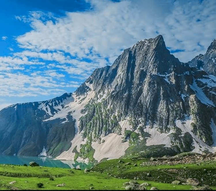 Enjoy The Most Scenic Drive To Sonmarg Kashmir Underrated  Tourist Spot 