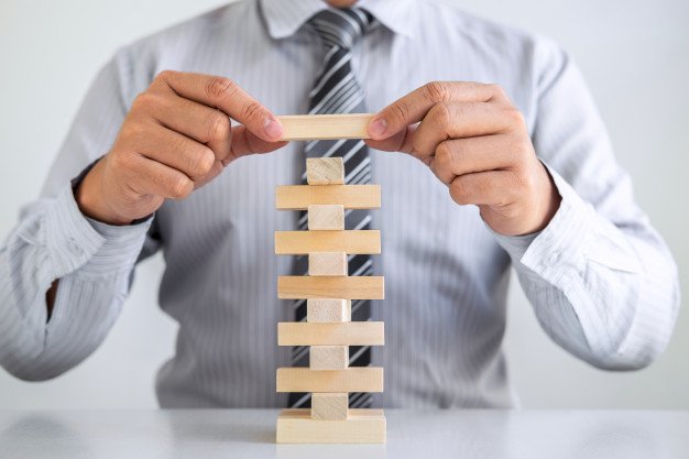 5 EFFECTIVE STEPS TO BUILD CONFIDENCE THAT IS UNBREAKABLE.