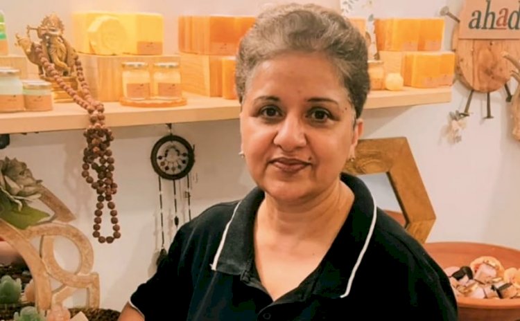 55 Is Just A Number, A Woman Entrepreneur Proved It With Her Natural Skincare Startup From Home