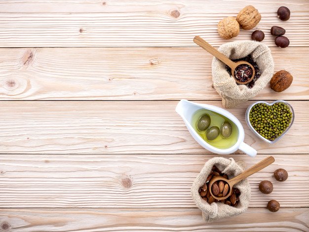 Include These 6 Essential Nutrients In Your Diet For Good Eyesight
