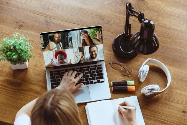 Important Tips To Improve Your Posture While Working From Home