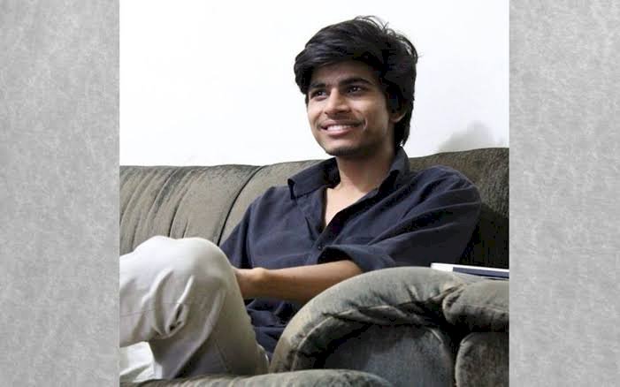 An Incredible Story Of  IIT Student's Home Cook  To Become Programmer