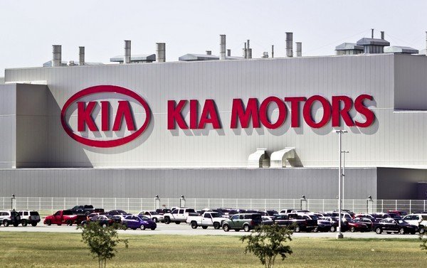 Kia Stunned Automobile Companies In India, Sold More Than 2 lakh Cars In Two Years