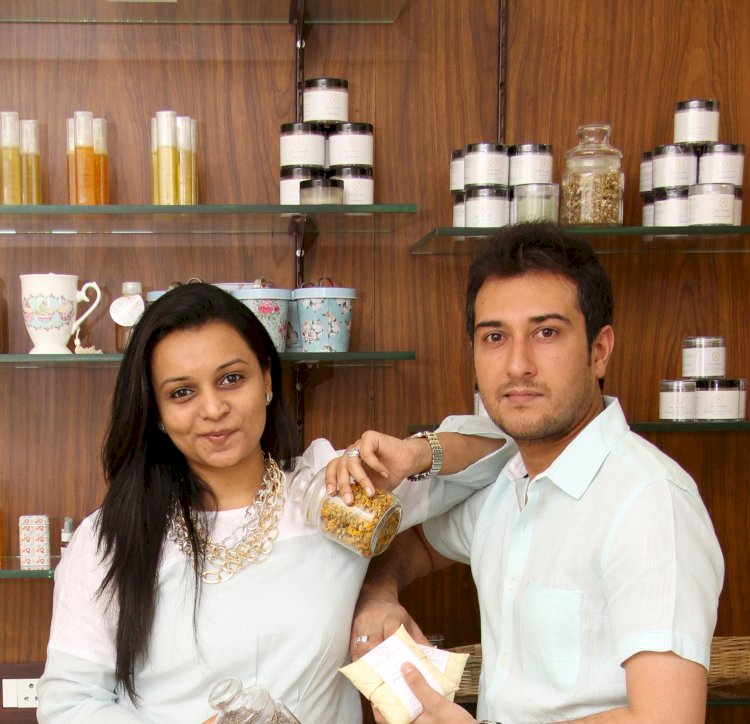On The Verge Of Bankruptcy, The Couple Build A Business With A Turnover Of 25 Million Rupees With Just 5,000 Rupees
