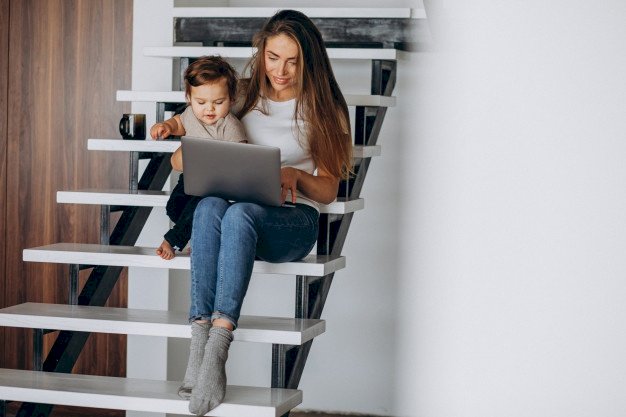 Tips For Working Moms To Keep Perfect Balance Between Work And Family