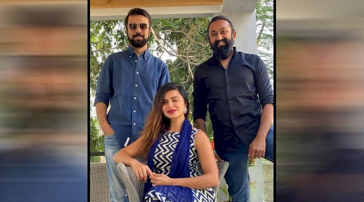 How Did Aashka Goradia Build Her Acting Career And Successful Business Of RENEE Cosmetics?